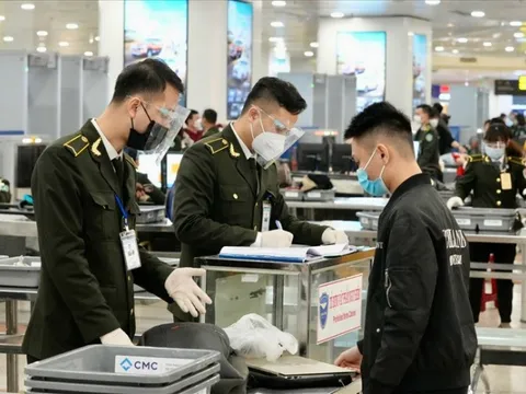 Kiểm tra việc thực hiện các quy định về an ninh hàng không tại các doanh nghiệp hàng không