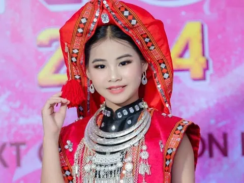 Đinh Ngọc Ela xuất sắc giành vương miện Á hậu nhí quốc tế