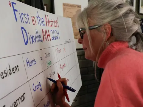 Kết quả bầu cử Tổng thống Mỹ: Những lá phiếu đầu tiên đã có chủ