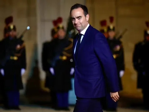 Pháp “bắt trend” sản xuất UAV cảm tử, tặng ngay 100 chiếc cho Ukraine