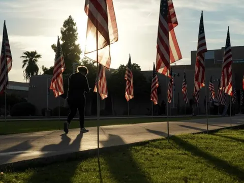 Kết quả bầu cử Tổng thống Mỹ: Bà Harris đang tăng tốc, bang chiến trường chưa gọi tên ai