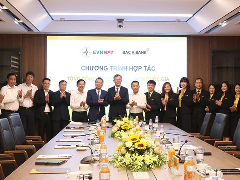 Ký kết hợp đồng tín dụng trị giá 820 tỷ đồng cho 2 dự án truyền tải điện
