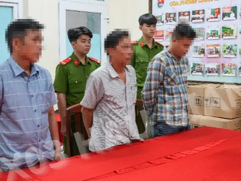 Bắt 4 đối tượng lừa bán thiên thạch cho người phụ nữ với giá 19 tỷ đồng