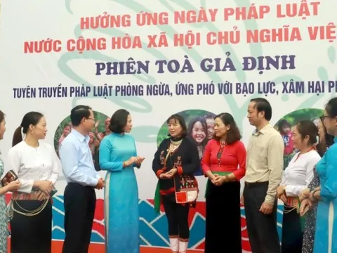 Hội LHPN TP Hà Nội phát động hưởng ứng ngày Pháp luật Việt Nam