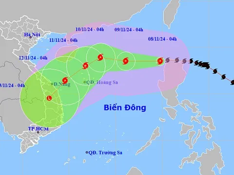 Bão số 7 mạnh cấp 14, biển động dữ dội
