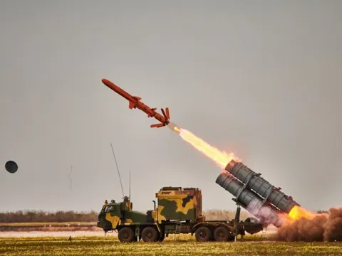 Ông Zelenskyy "bật mí" con số "bất ngờ" về tên lửa của Ukraine