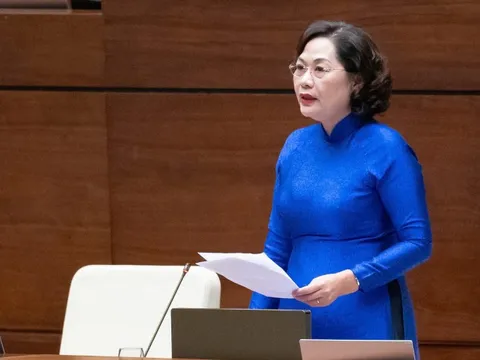 Quốc hội chất vấn nhóm vấn đề thứ nhất thuộc lĩnh vực ngân hàng