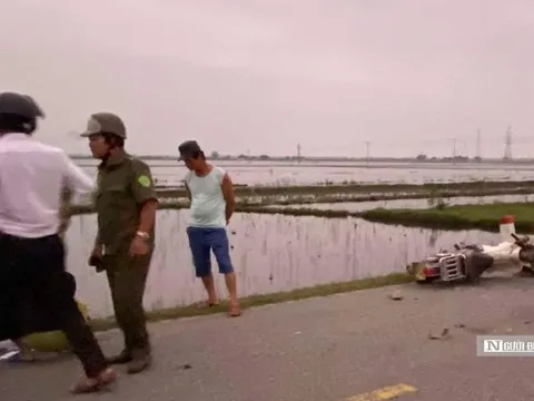 Va chạm giữa ô tô và xe máy, người đàn ông bị trọng thương