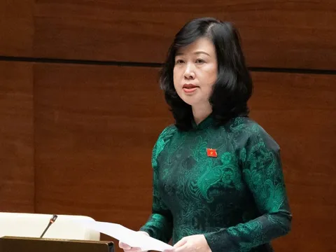 Bộ trưởng Y tế kể chuyện đeo khẩu trang, bịt mặt đi mua thuốc kê đơn