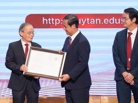 Trường đại học tư thục đầu tiên chuyển sang mô hình đại học