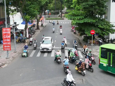 Gặp biển báo này các phương tiện không được phép đi vào, tài xế cần chú ý để không bị phạt