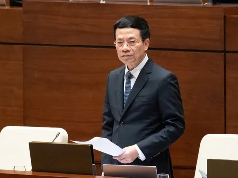 Bộ trưởng Bộ TT&TT: Nên coi mạng xã hội là đối tượng hợp tác thay vì cạnh tranh