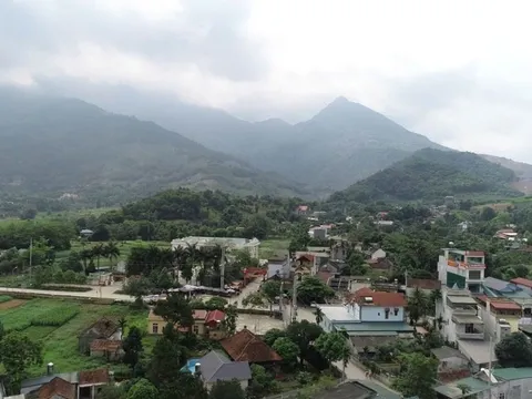 Huyện miền núi chuyển mình từ xây dựng nông thôn mới