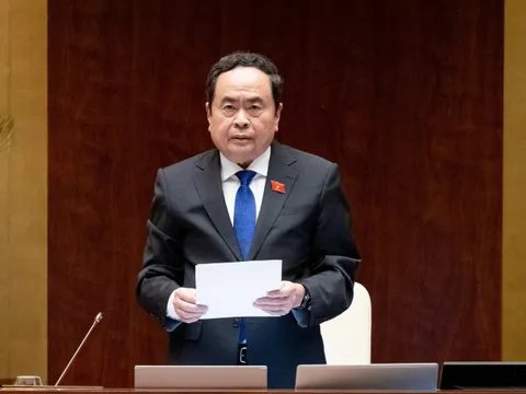 Phiên chất vấn và trả lời chất vấn trong lĩnh vực thông tin và truyền thông diễn ra sôi nổi