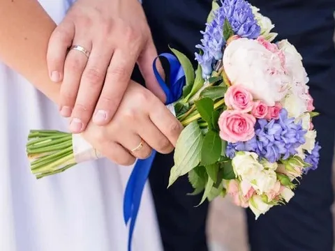 Nhiều người trẻ “lười yêu, ngại cưới“