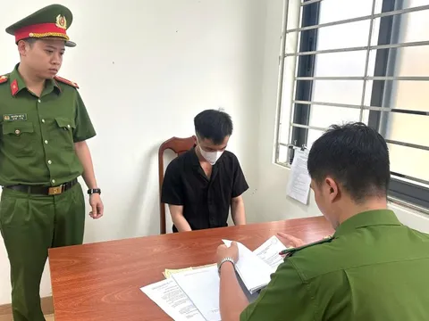 Tạm giam nhân viên công ty chuyển phát nhanh tham ô tài sản