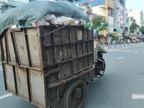 Tp.HCM: Xe rác tự chế tràn lan, tiềm ẩn nguy cơ tai nạn và ô nhiễm môi trường