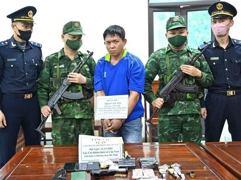 Phát hiện đối tượng vận chuyển vũ khí và ma túy qua biên giới