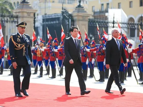 Lễ đón trọng thể Chủ tịch nước Lương Cường tại Peru
