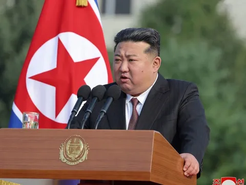 KCNA: Ông Kim Jong Un ra lệnh sản xuất hàng loạt máy bay không người lái cảm tử