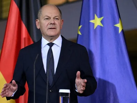 Cuộc điện đàm giữa ông Scholz và ông Putin khiến ông Zelensky lo ngại