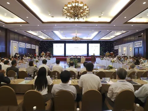 Gắn kết đào tạo nhân lực chất lượng cao vùng Bắc Trung Bộ và duyên hải Trung Bộ