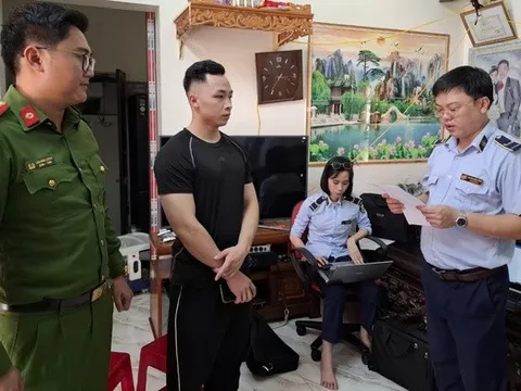 Nam Định: Thu giữ hàng trăm áo phao không rõ nguồn gốc, xuất xứ bán trên sàn TMĐT