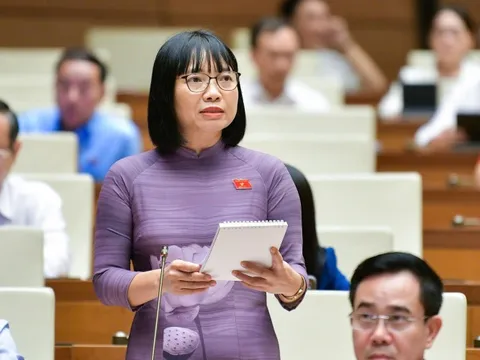 Công khai sai phạm của nhà giáo khi chưa có kết luận: Nên hay không?