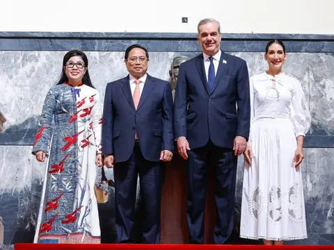 Thủ tướng và Tổng thống Dominica nhất trí mở rộng và làm sâu sắc hơn nữa hợp tác hai nước