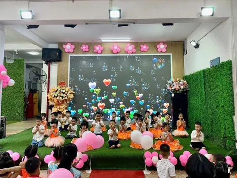 Vững bước sự nghiệp trồng người