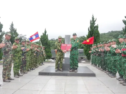 Tuần tra song phương biên giới Việt Nam-Lào