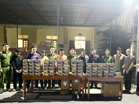 Chặt đứt vòi bạch tuộc xuyên Việt buôn bán, vận chuyển hàng tấn pháo lậu