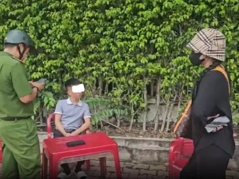 Qua đêm với trai lạ mới quen qua mạng, cô gái trẻ mất sạch tài sản