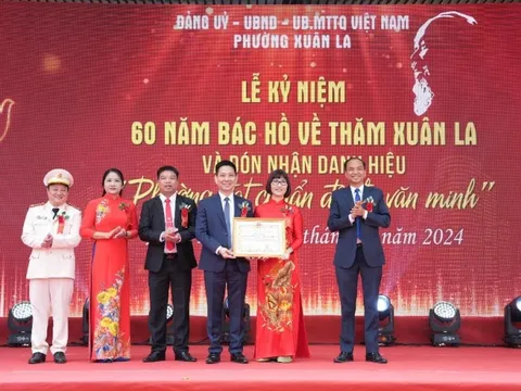 Phường Xuân La (Tây Hồ) đón nhận danh hiệu “Phường đạt chuẩn Đô thị văn minh”