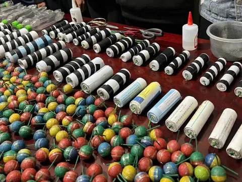 Hà Tĩnh: Phát hiện nhóm học sinh chế tạo hơn 800 quả pháo nổ