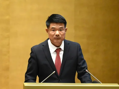 Đẩy nhanh tiến độ điều tra, truy tố, xét xử nghiêm minh nhiều vụ án tham nhũng, kinh tế lớn