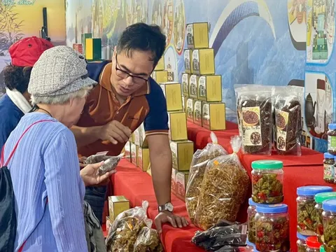 Đưa sản phẩm OCOP 'made in Lai Châu' vươn xa, bay cao