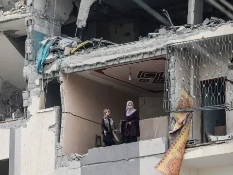 Israel không kích Gaza, Ai Cập đón tiếp lãnh đạo Hamas cho vòng đàm phán mới