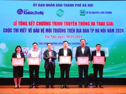 Trao giải cuộc thi viết “Bảo vệ môi trường trên địa bàn thành phố Hà Nội năm 2024”