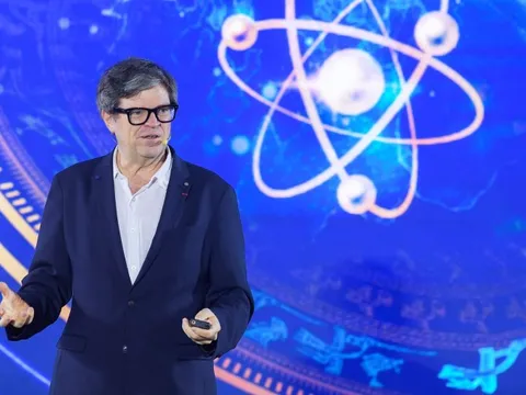 Nhà khoa học VinFuture lý giải vì sao AI không thể thông minh được như con người