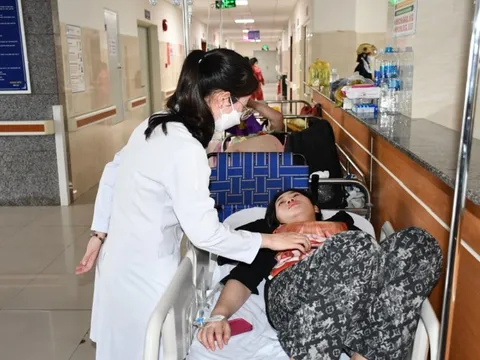 Nhiều người bị ngộ độc thực phẩm: Chủ cơ sở bánh mỳ bị phạt 125 triệu đồng