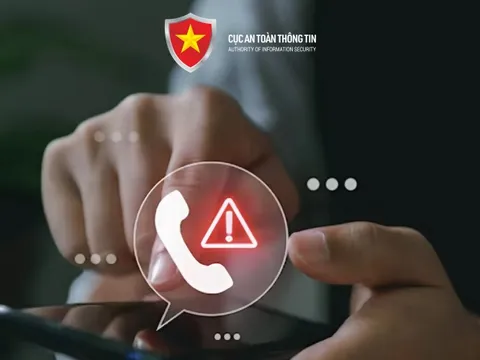 Mạo danh thủ quỹ trường học để lừa đảo