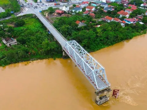 Dành 635 tỷ đồng từ dự phòng Ngân sách xây cầu Phong Châu mới