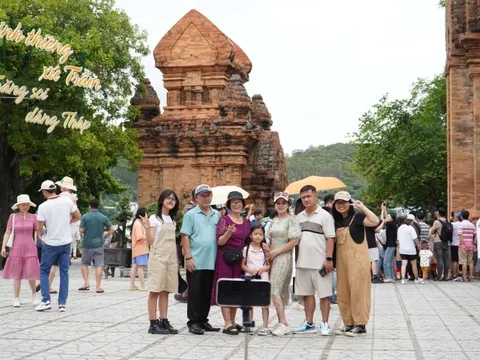 Khánh Hòa giữ vững đà tăng trưởng kinh tế ở mức cao