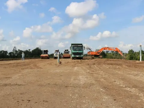 Nhiều dự án giao thông trọng điểm vẫn thiếu vật liệu