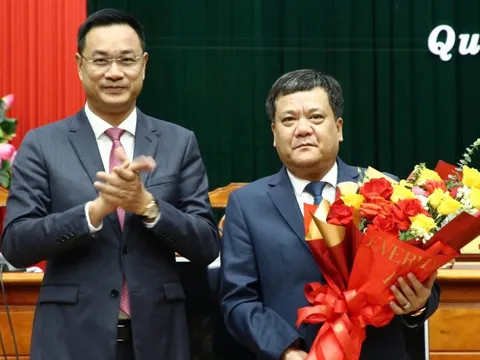 Ông Trần Phong được bầu giữ chức Chủ tịch UBND tỉnh Quảng Bình