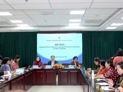 Phụ nữ thúc đẩy tiêu dùng xanh