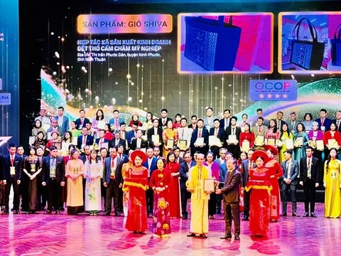 Trao giải Mai An Tiêm cho 100 hợp tác xã tiêu biểu