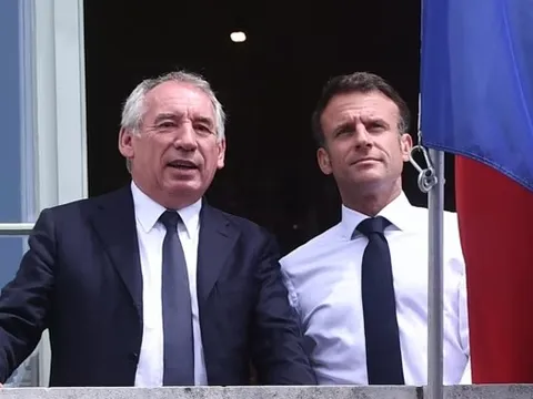 Ông Macron bổ nhiệm đồng minh chủ chốt làm tân Thủ tướng Pháp
