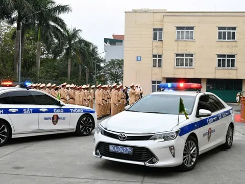 Lực lượng CSGT ra quân thực hiện cao điểm bảo đảm trật tự ATGT dịp Tết